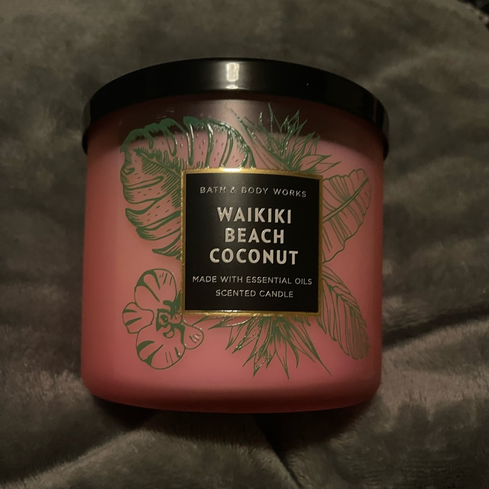 Waikiki beach candle